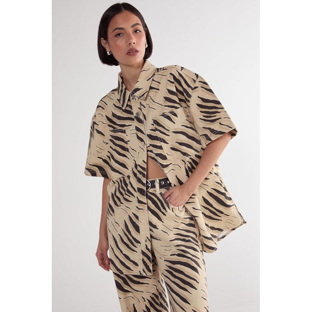 imageNasty Gal Womens Tiger Print Short Sleeve Denim Shirt