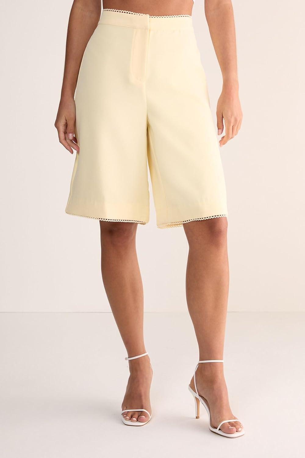 image:imageNasty Gal Picot Trim Tailored JortLemon